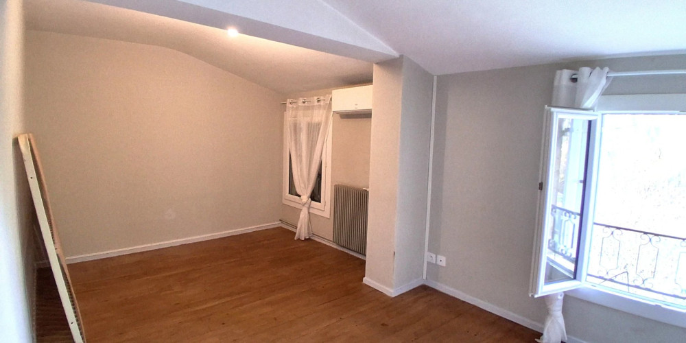 maison à CIVRAC SUR DORDOGNE (33350)